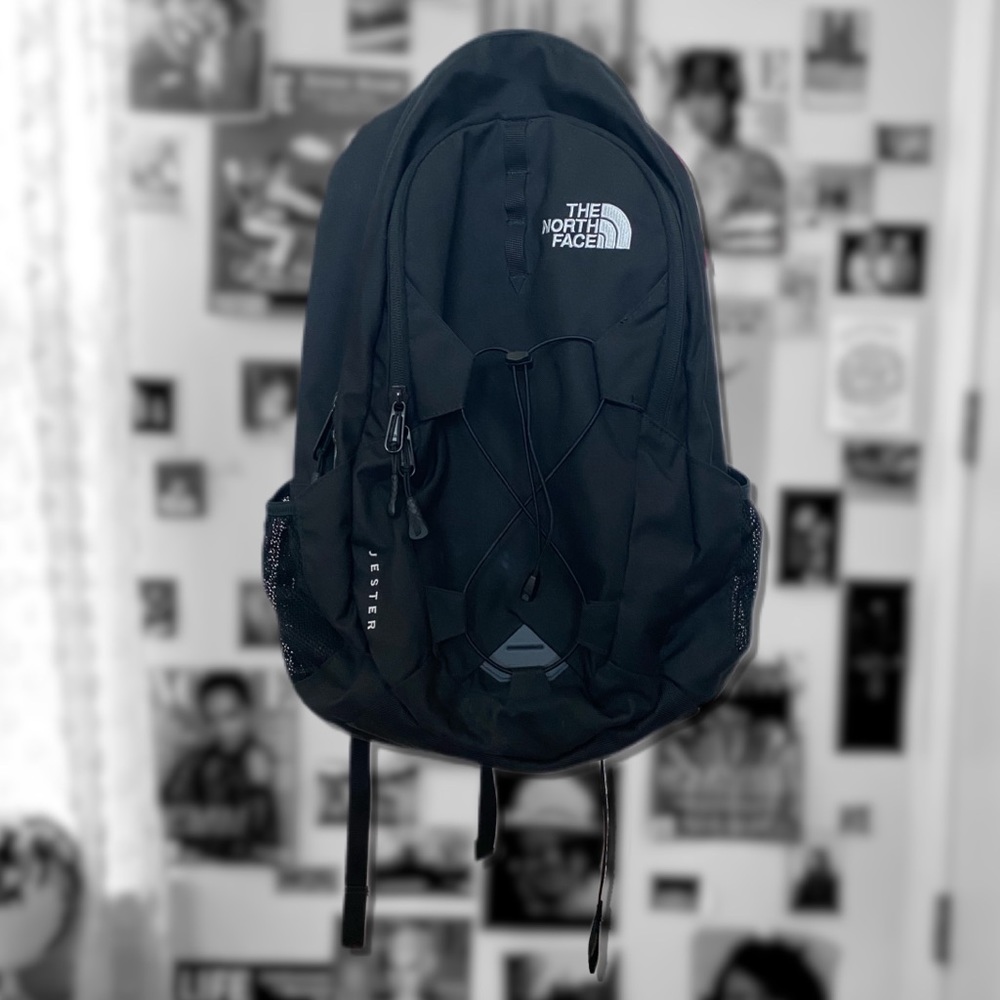 THE NORTH FACE- Black Jester Backpack